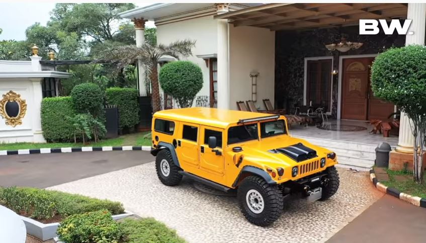 rumah megah crazy rich indonesia