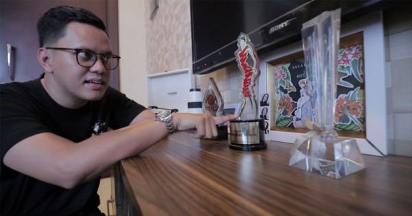 piala penghargaan