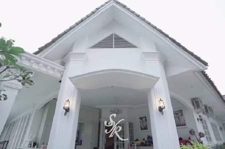 rumah mewah