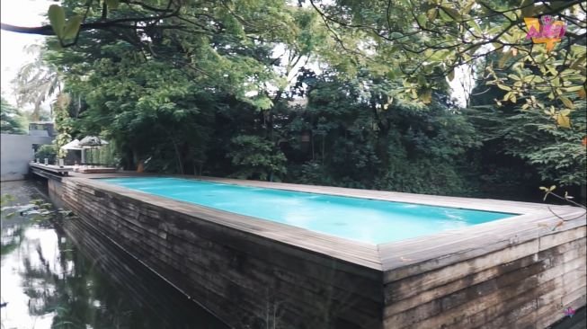 Kolam Renang Ala Villa di Bali