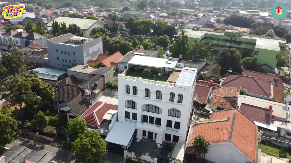 Tampak Luar
